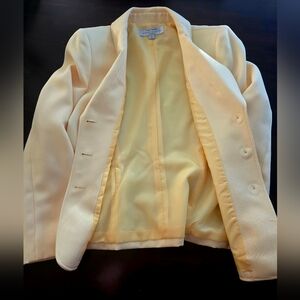 Tahari ASL Light Yellow Women's Blazer Herringbone-textured, Three Buttons